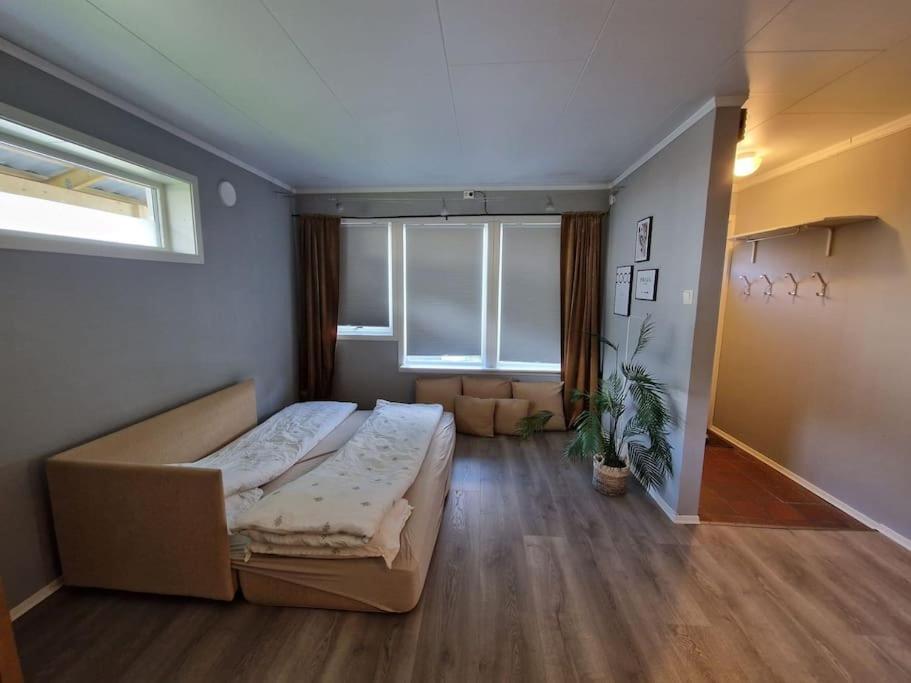 Leilighet I Tromso Kvaloysletta Exteriör bild