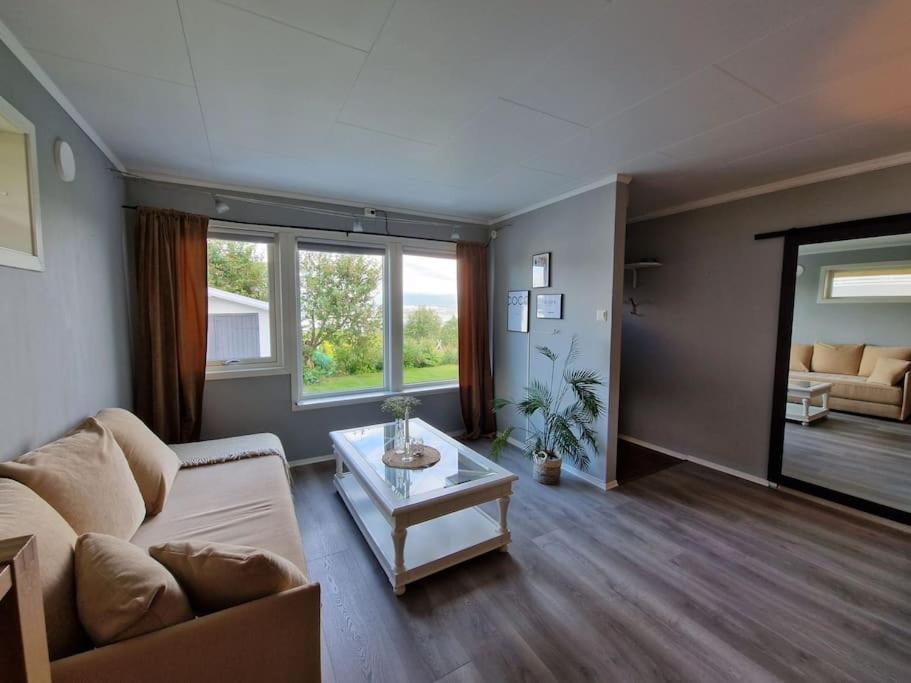 Leilighet I Tromso Kvaloysletta Exteriör bild